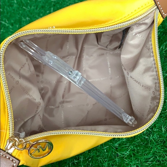 Michael Kors Travel Md Luggage Kit Pouch Cosmetic - Picture 15 of 16